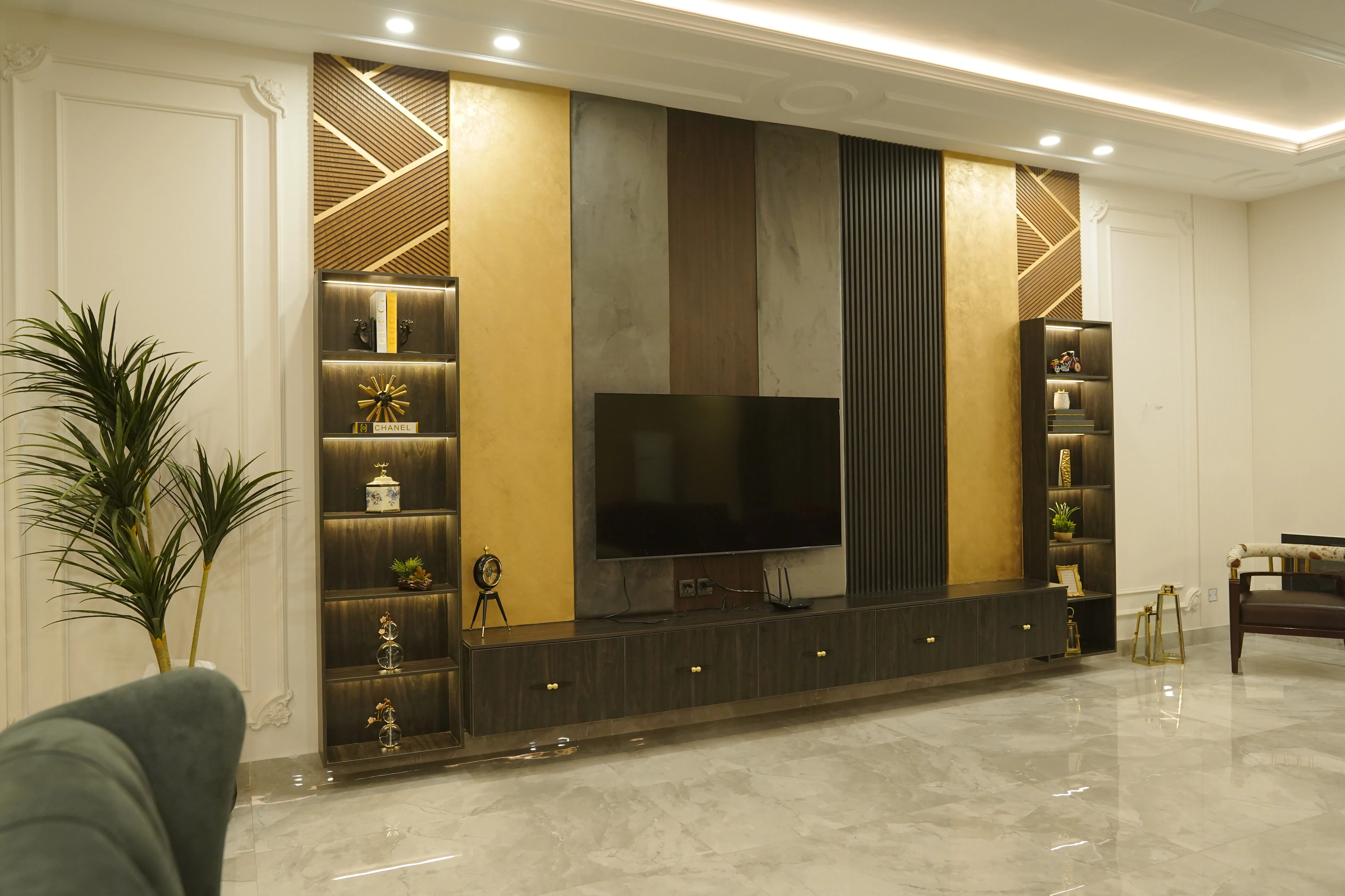 top construction companies in Lahore